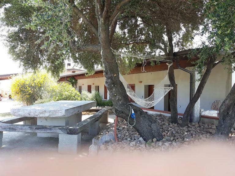 אוליאנה B&B Sa Mendula מראה חיצוני תמונה